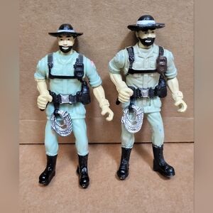 Chap Mei Wild Park Animal Planet Park Patrol Ranger Action Figure Lot Of 2